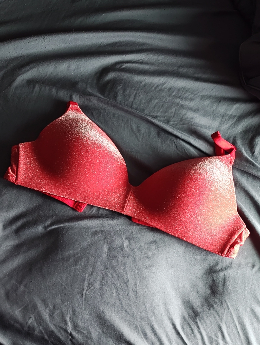 PINK Victoria's Secret Red Sparkle T-Shirt Bra